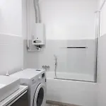 Clicktheflat Wilcza 35 Center Hostel *