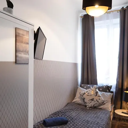 Clicktheflat Wilcza 35 Center Albergue